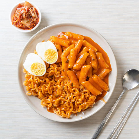 Prepare Sweet & Spicy TTEOKBOKKI
