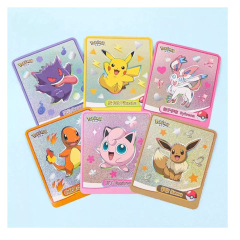 Leda Lollipop Piruleta en Forma de Pokémon (Pegatina Incluida / Diseño Aleatorio) 8g