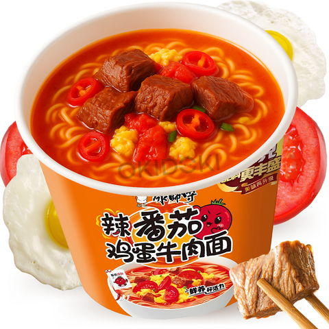 Massa Master Kong Bowl com sabor a tomate, ovo e carne picante 128g