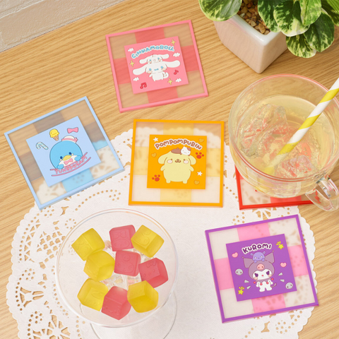 Bandai Sanrio Gominola Cuadrado Con Posavasos 27g