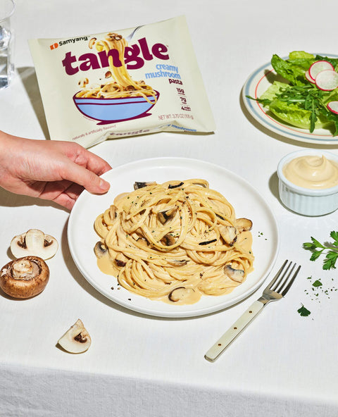 Samyang K-Pasta Tangle Tangluccine Sabor Cremoso de Cogumelo (Halal) 105g